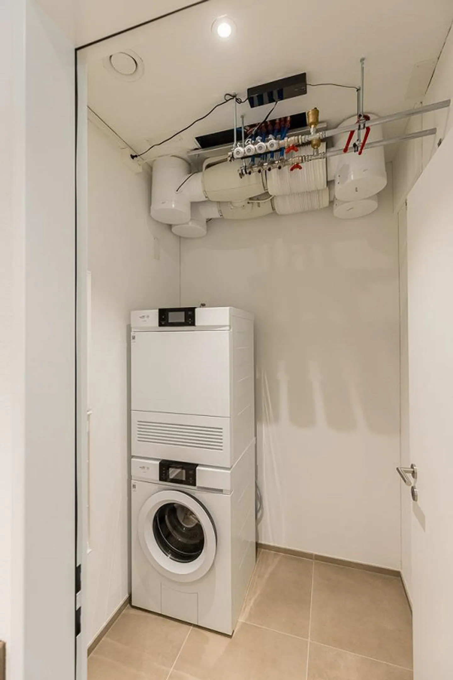 Appartement 2.5 pièces - moderne et spacieux ! - Photo 7 sur 10