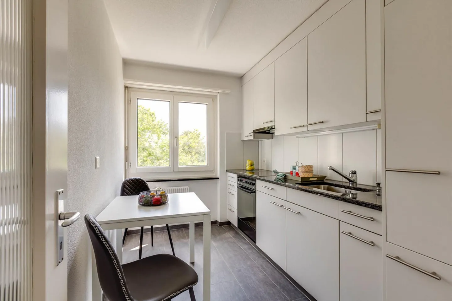 Modernized apartment with ideal transport connections - Photo 1 of 9