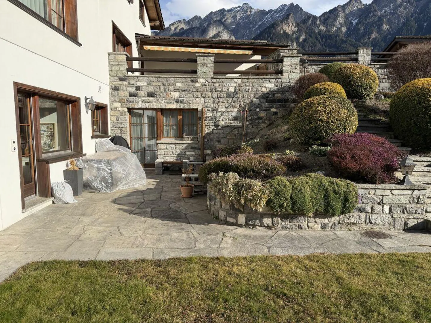 Casa unifamiliare di 6,5 locali con appartamento di 3,5 locali su un terreno di 959 m² - Foto 13 di 14