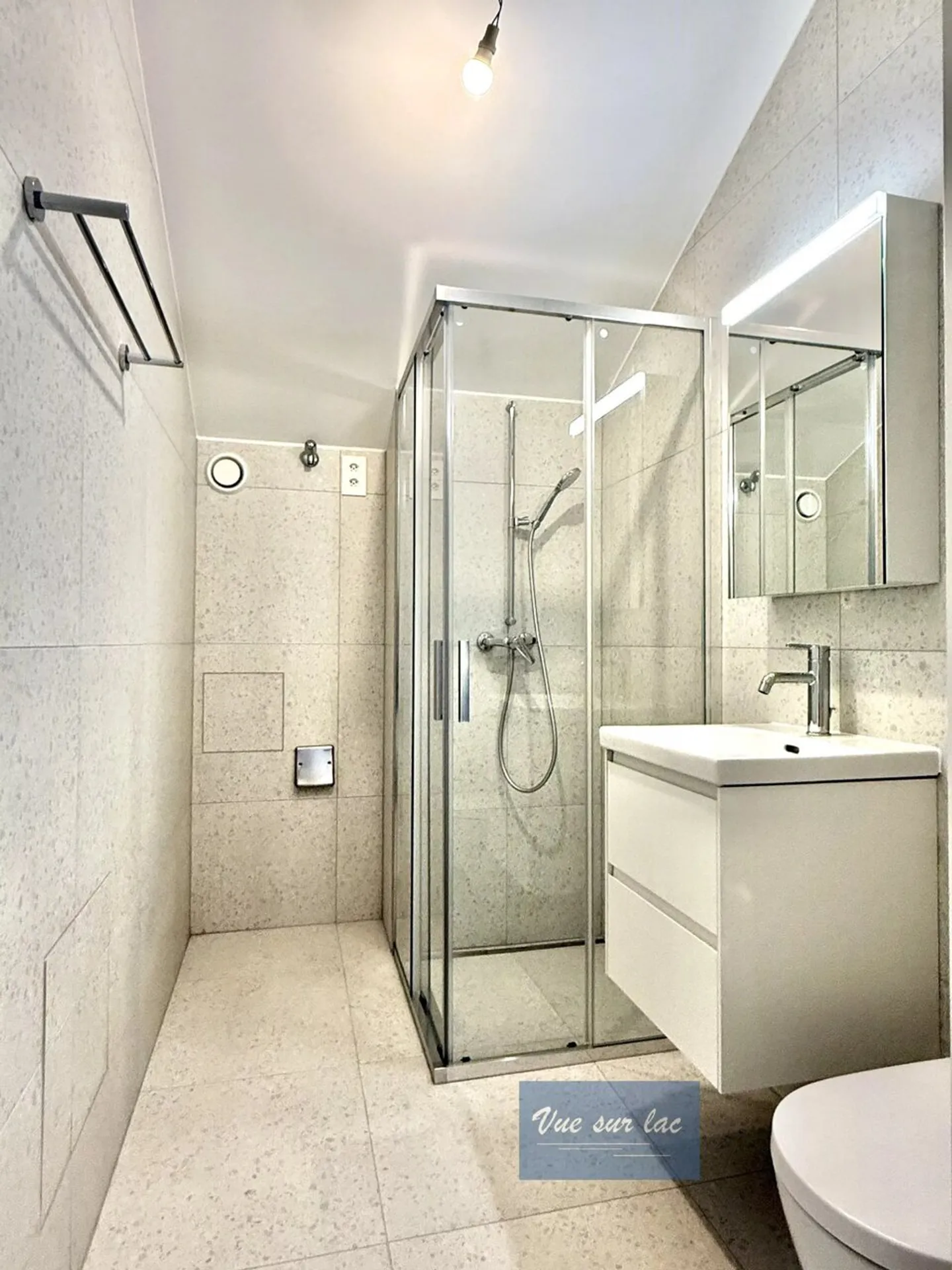 Wunderschönes renoviertes Duplex mit atemberaubendem Blick in Grandvaux - Foto 5 von 13