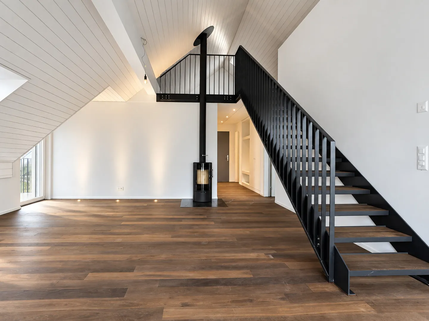 Moderner Duplex mit Balkonen - Foto 3 von 10