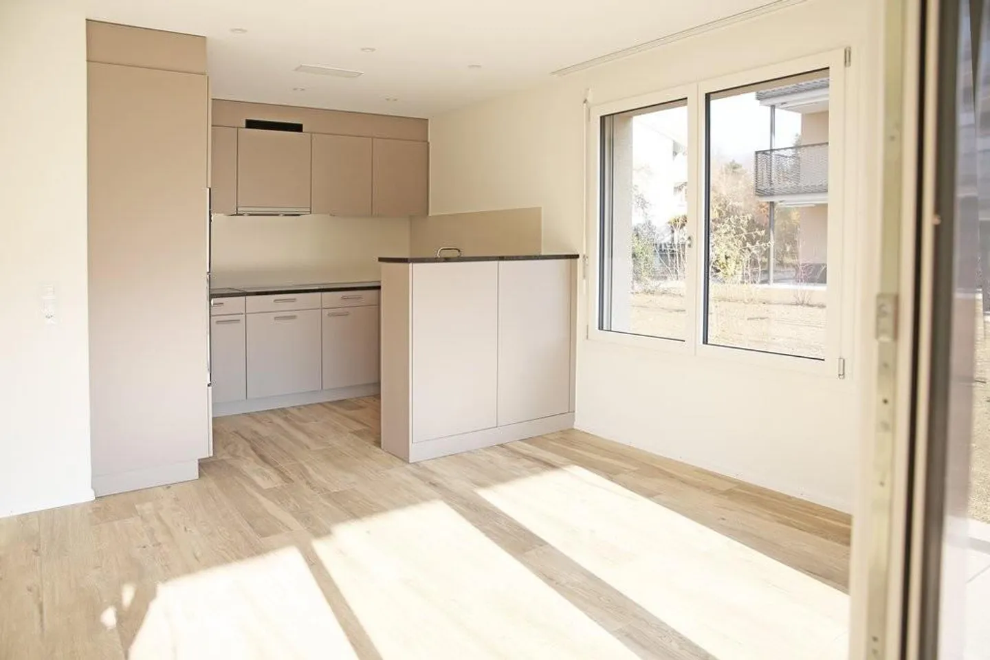 Stilvolle Erdgeschosswohnung - Foto 2 von 9