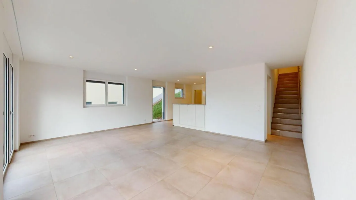 5.5 Zimmer Doppeleinfamilienhaus - Foto 2 von 14