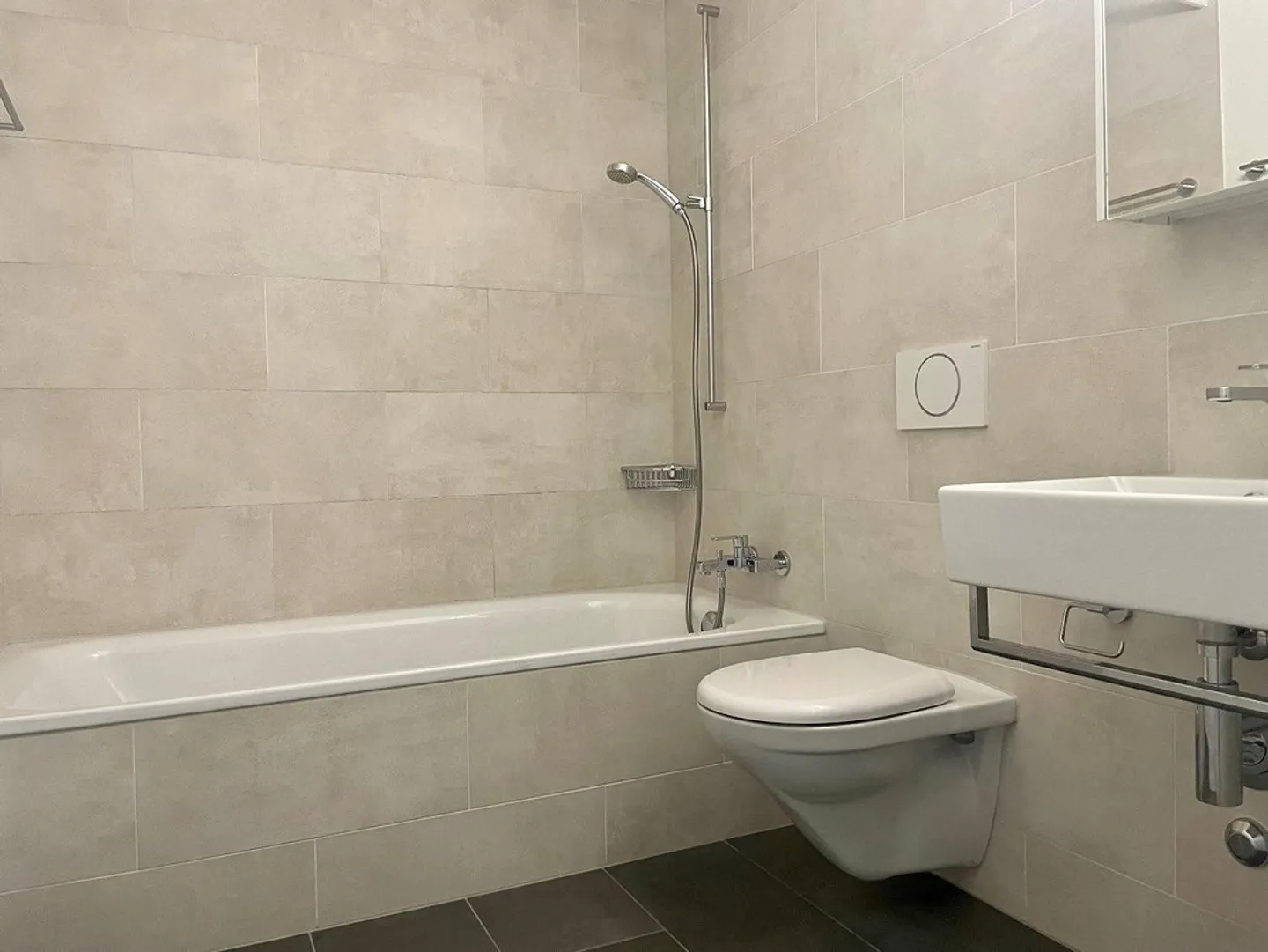 Livingandmore - Fascinating Living Culture - Photo 6 of 7