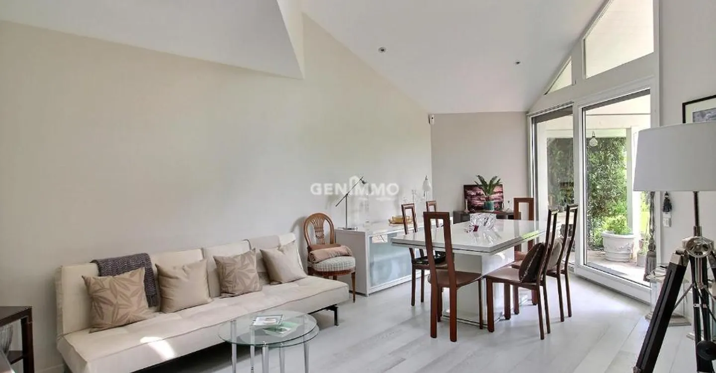 Beautiful Family Villa - Photo 5 of 8