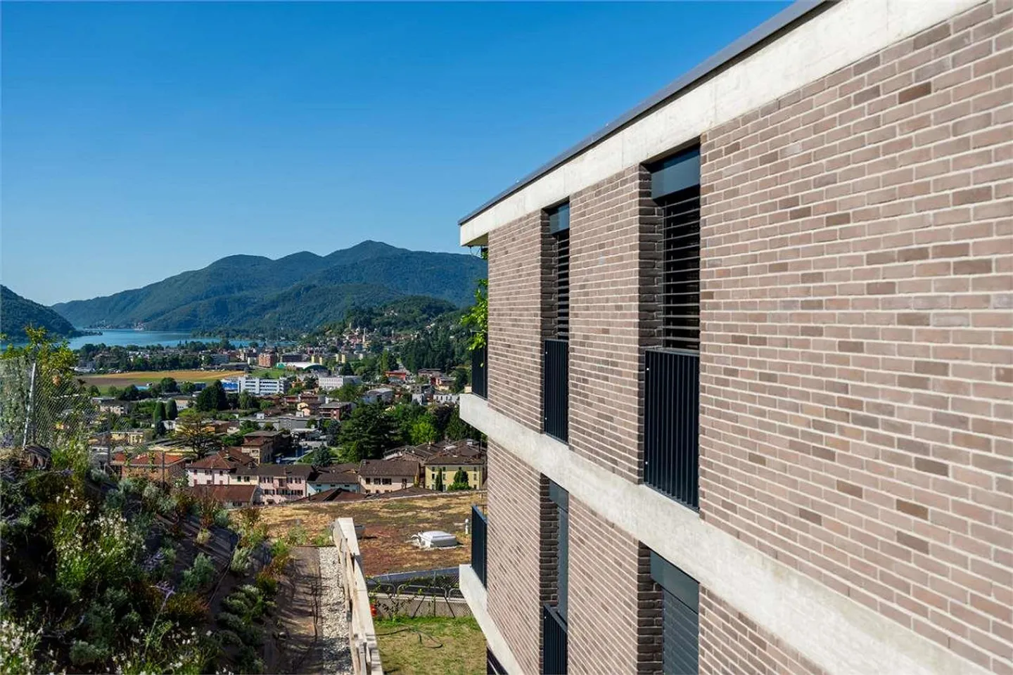 Elegant 3.5-room apartment in Bioggio - Residenza Mirabella - Photo 12 of 13