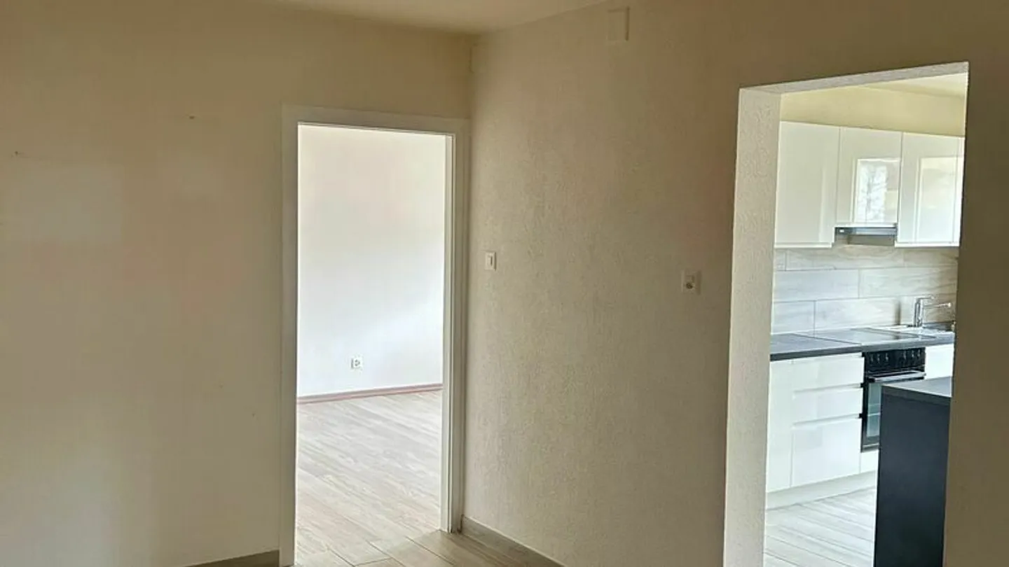 Rental Building - 15 Apartments - Le Locle - Photo 12 of 15