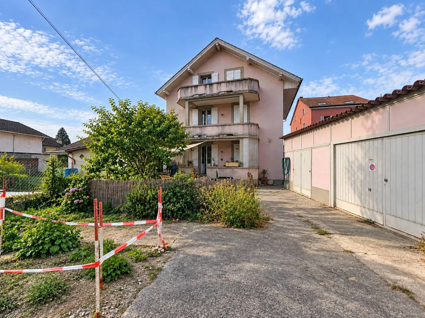 Investment Property in Yverdon - Photo 1 of 12