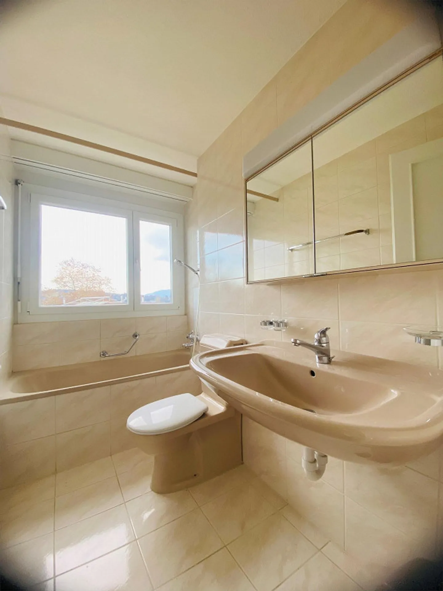 Gemütliche 4.5-Zimmerwohnung an ruhiger Lage im Schönbühl-Quartier - Foto 10 von 10