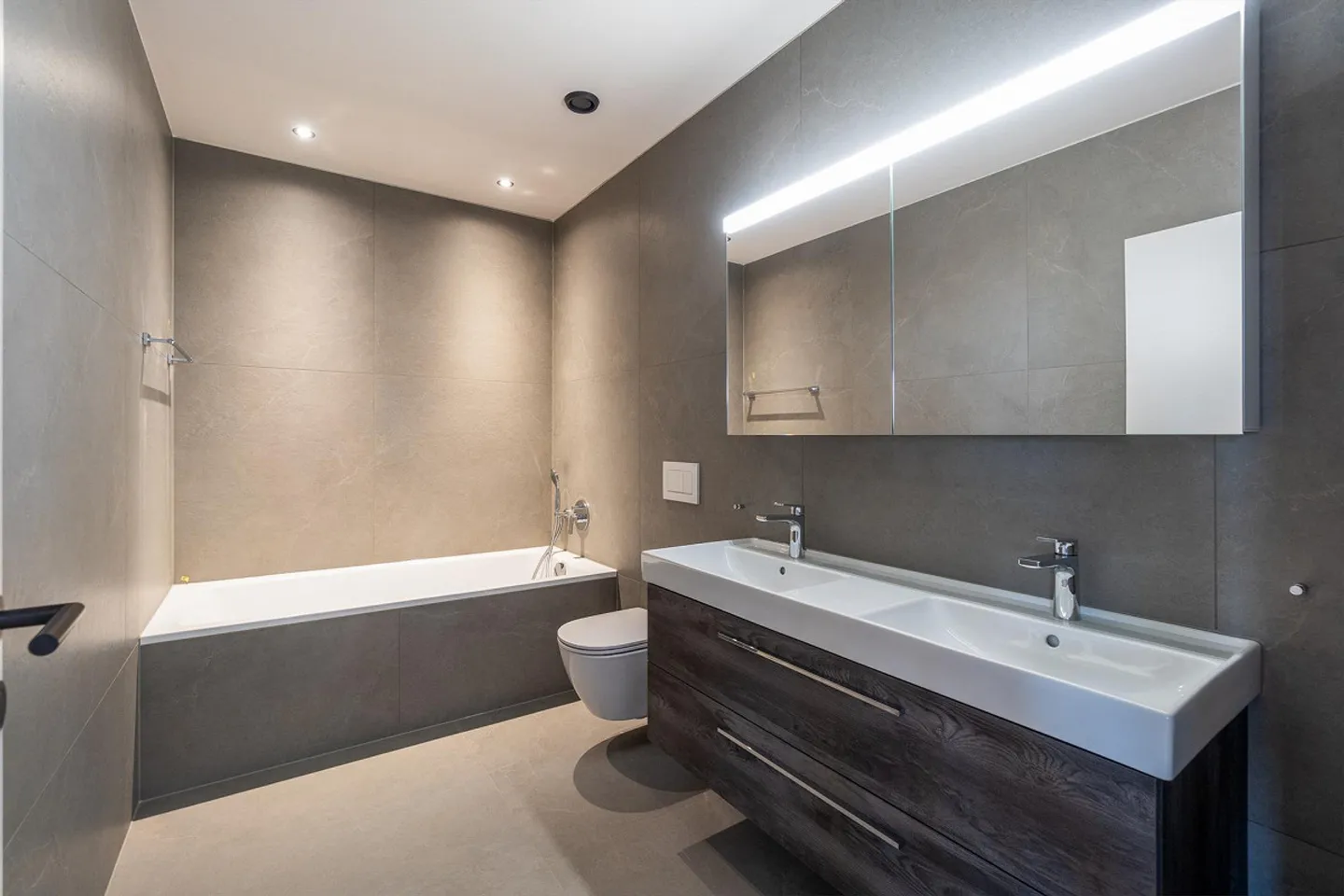 Freshly renovated condominium near the lake - Your last chance! - Photo 5 of 11
