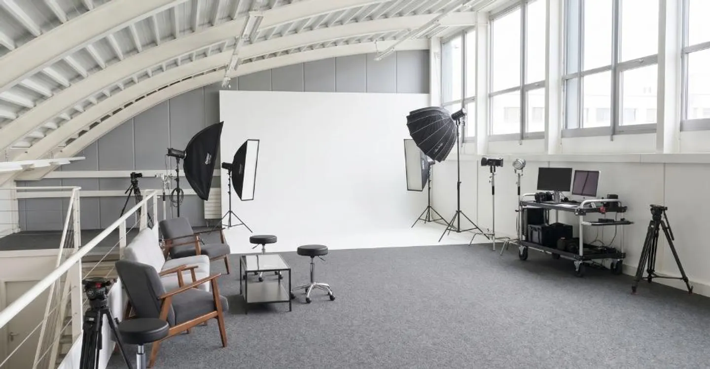 Attractive office space in the André-Piller industrial area - Photo 4 of 12