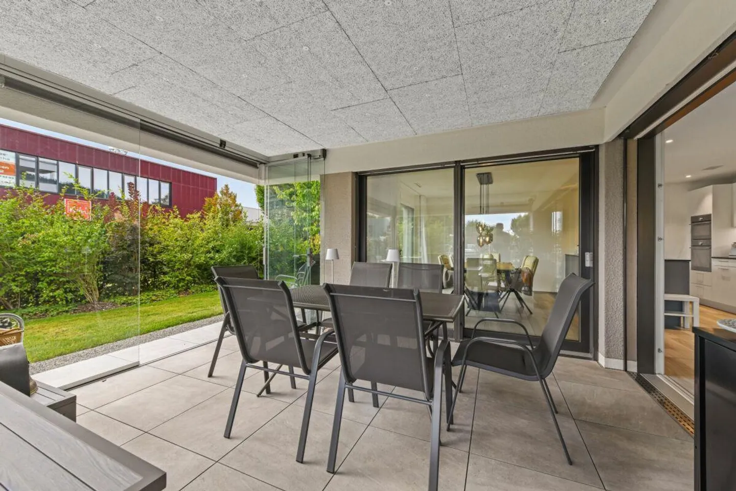 Exklusive Gartenwohnung mit Terrasse und idyllischem Garten in zentraler Lage - Foto 15 von 30