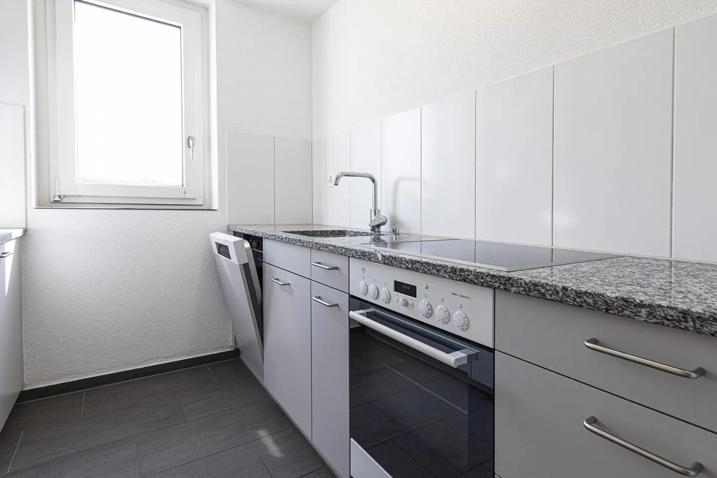 Geräumige Wohnung mit Aareblick - Foto 3 von 6
