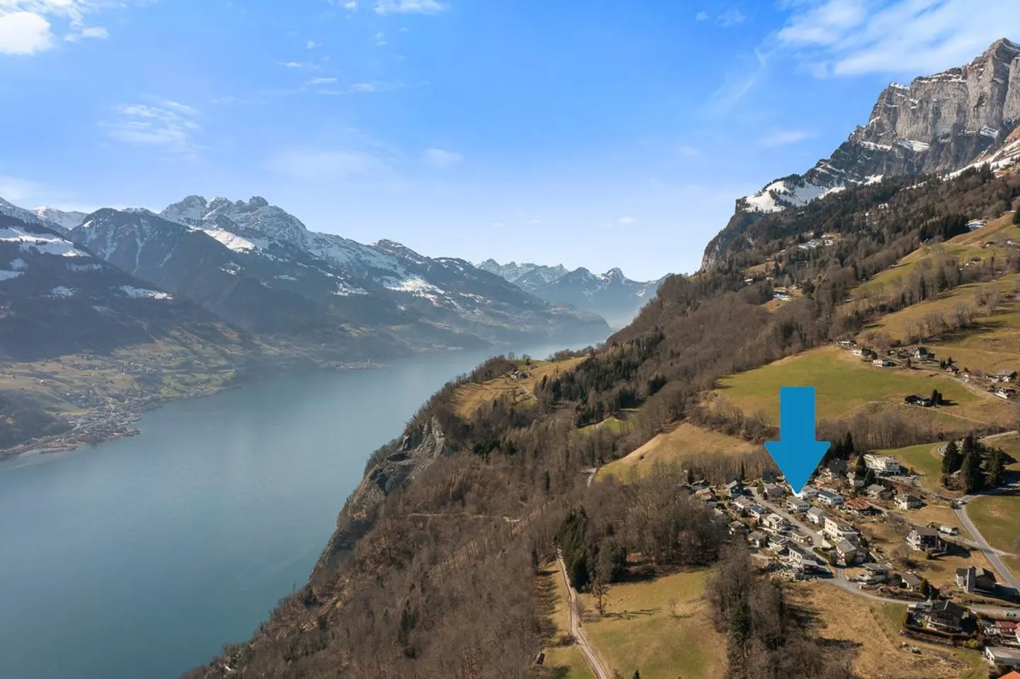 Dream home with breathtaking view - Photo 3 of 12