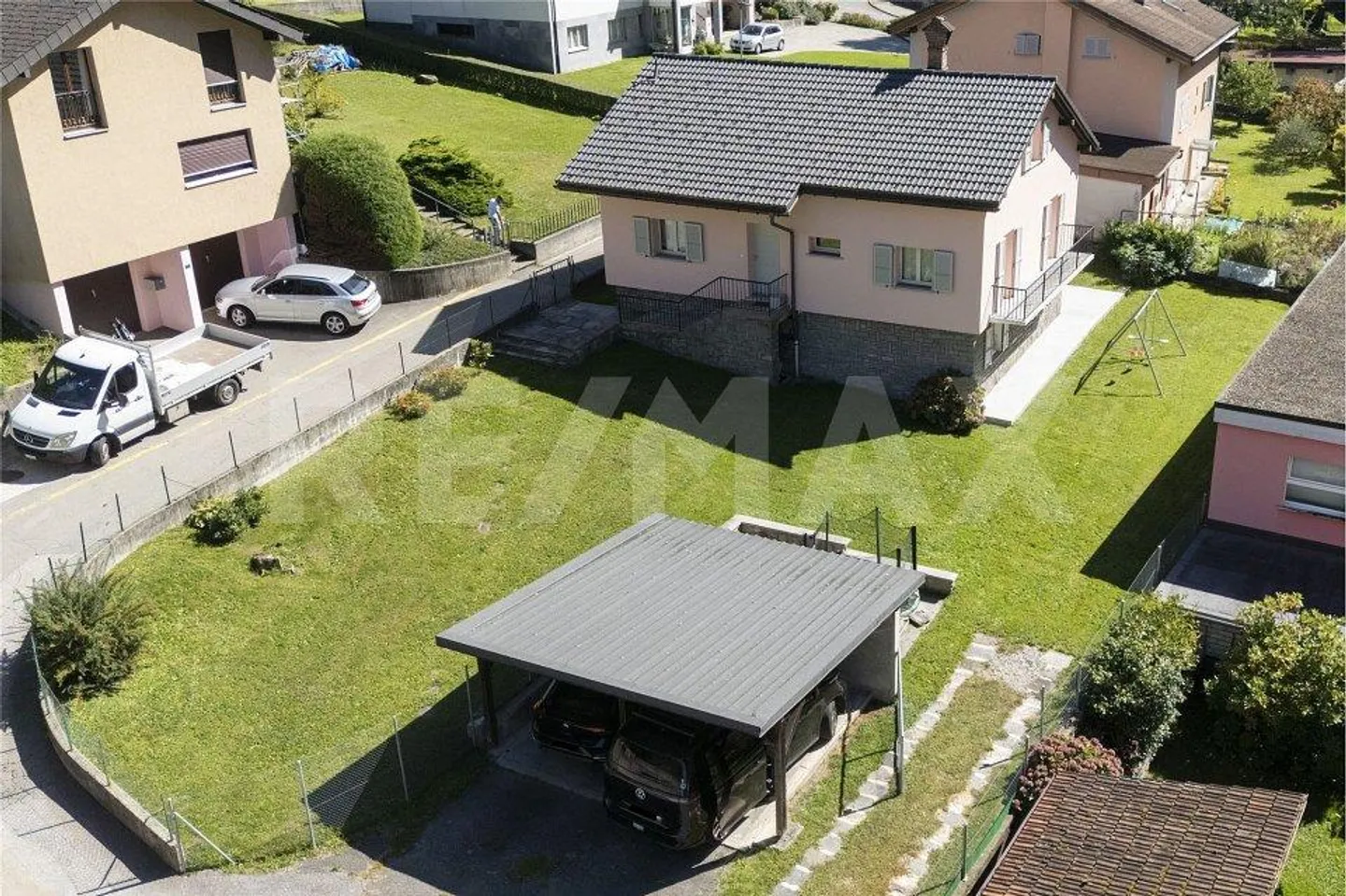 Haus mit Garten in Faido - Foto 1 von 13