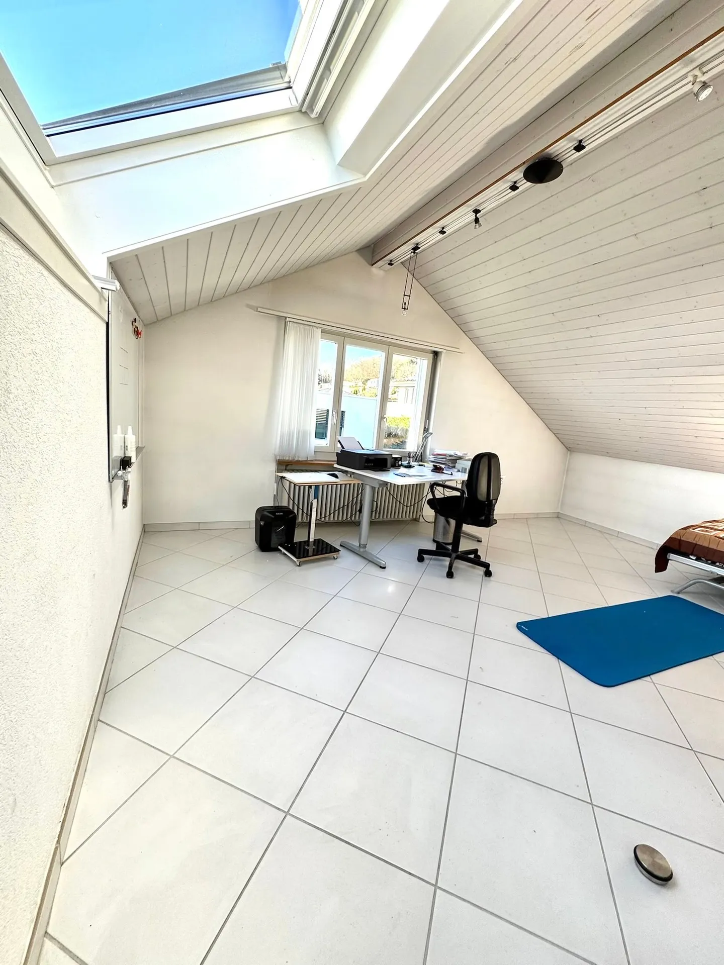 Maison individuelle exclusive en situation de colline avec vue sur les Alpes - Photo 15 sur 25