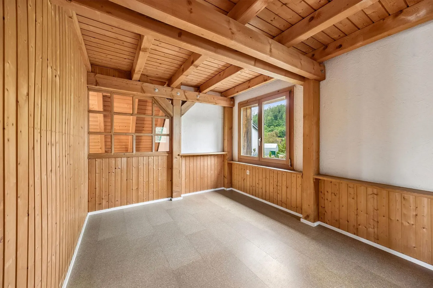 Casa unifamiliare con grande giardino, carattere, tranquillità e splendida ... - Foto 4 di 13
