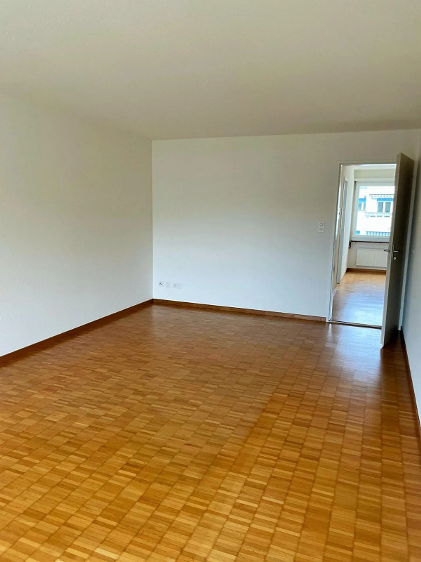Charmante Wohnung in Dietikon - Foto 3 von 7