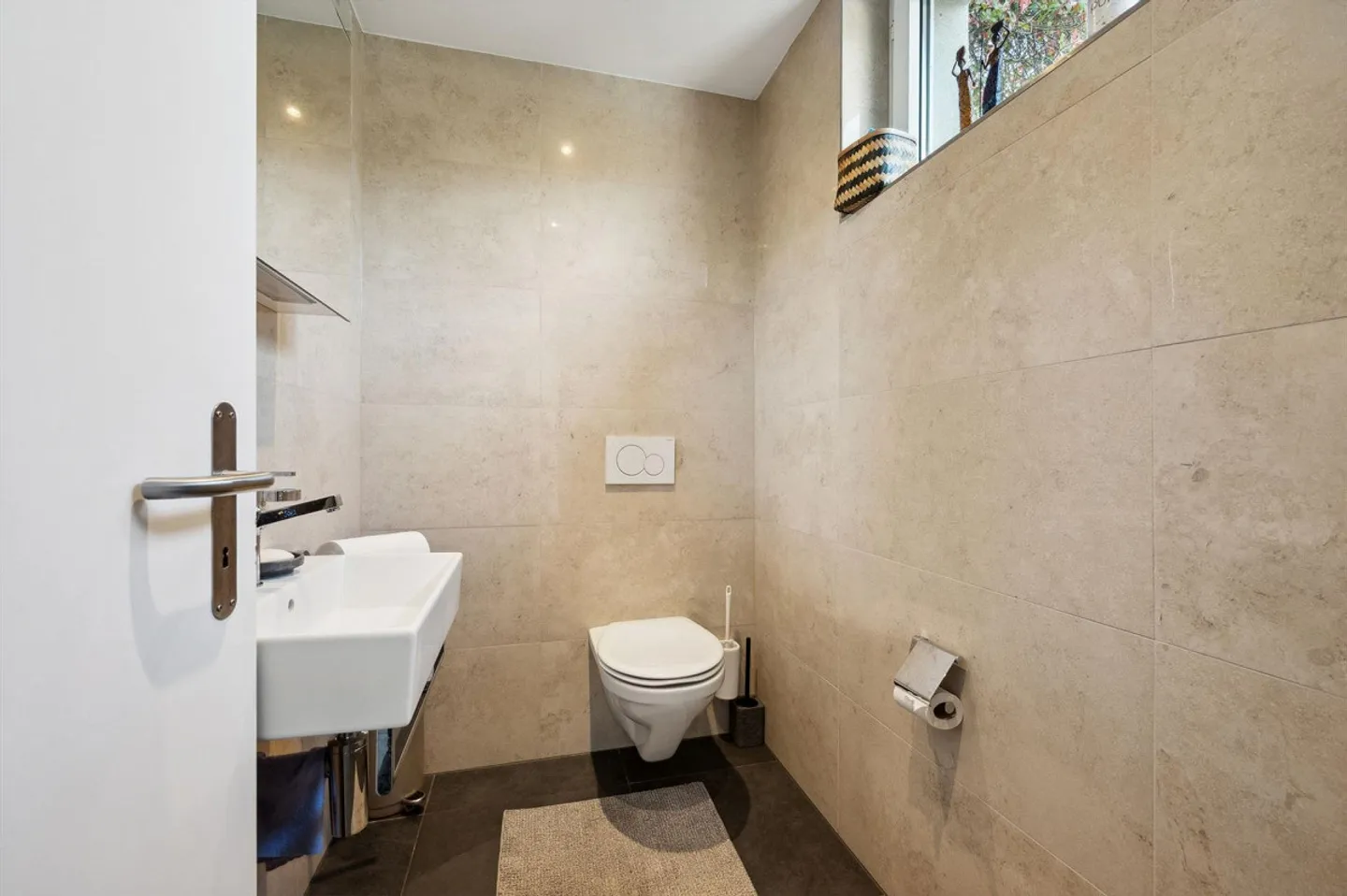 Maison individuelle moderne de 6,5 pièces avec vue panoramique impressionnante - Photo 7 sur 13