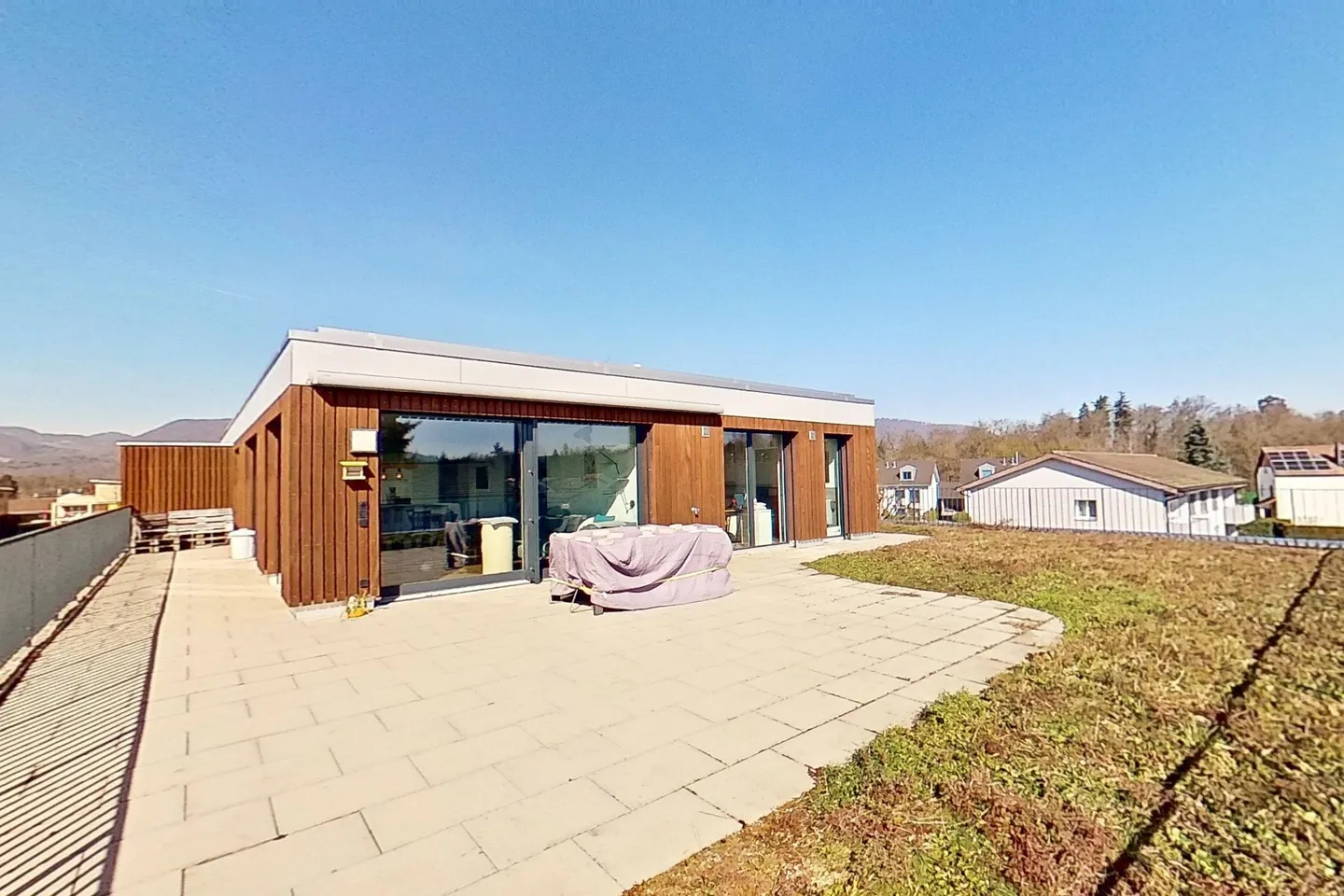Geräumige Attikawohnung mit Terrasse - Foto 9 von 11