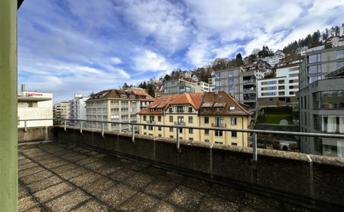 Uffici mansardati con terrazza e caffetteria - Foto 6 di 10