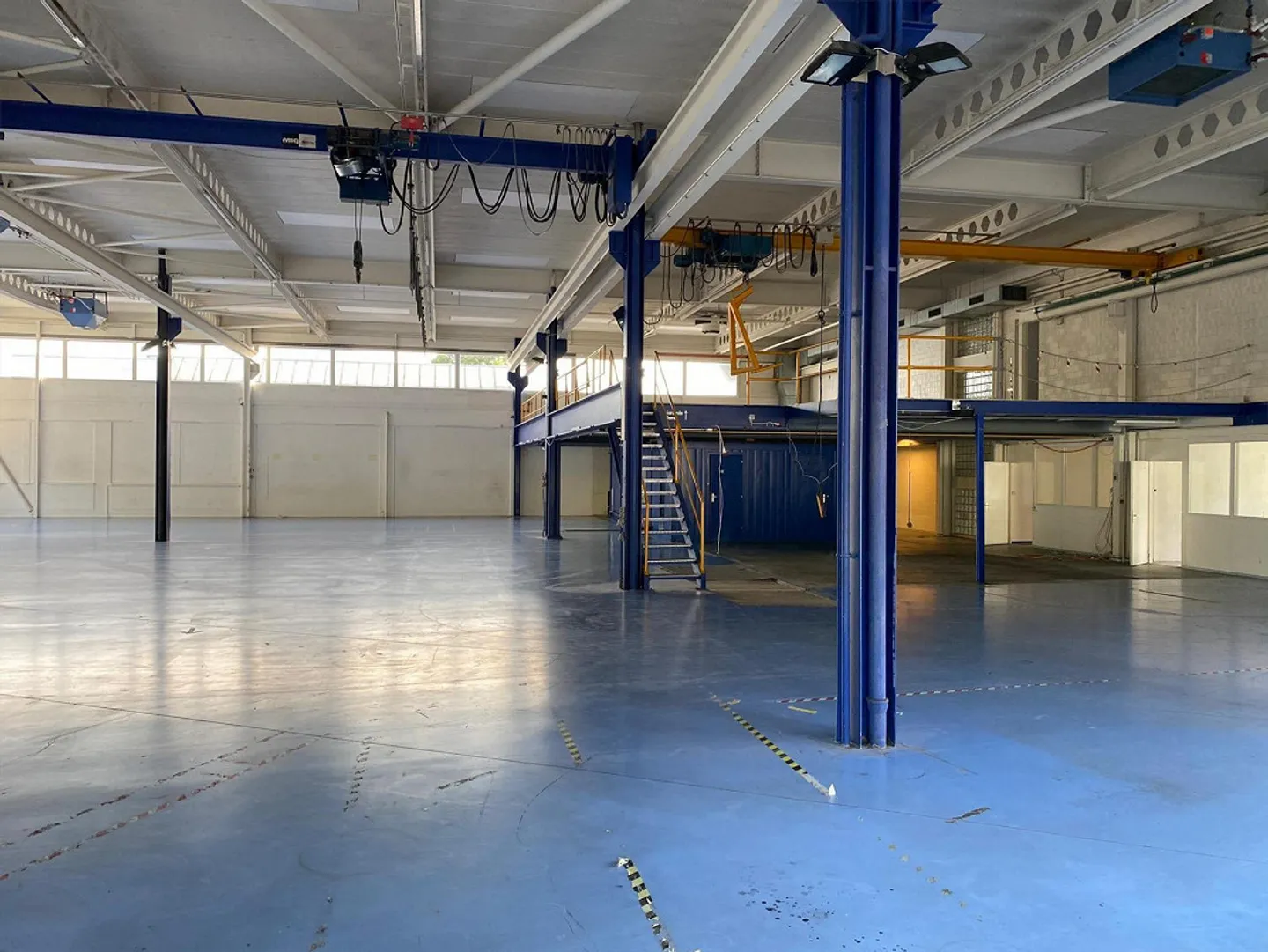 Espace de stockage spacieux au 1er sous-sol dans un emplacement central - Photo 9 sur 13