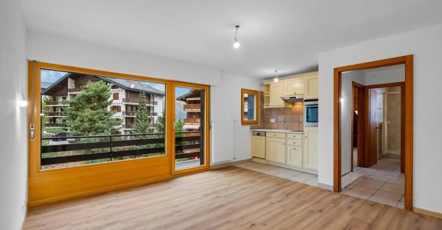 3,5-Zimmer-Wohnung im 5. und letzten Stock mit Parkplatz - Foto 3 von 12