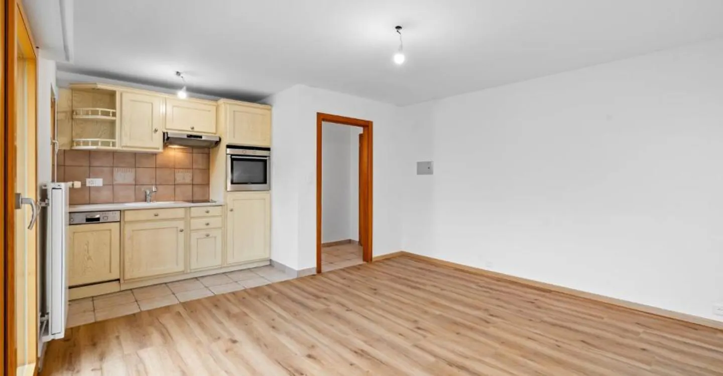 3,5-Zimmer-Wohnung im 5. und letzten Stock mit Parkplatz - Foto 4 von 12
