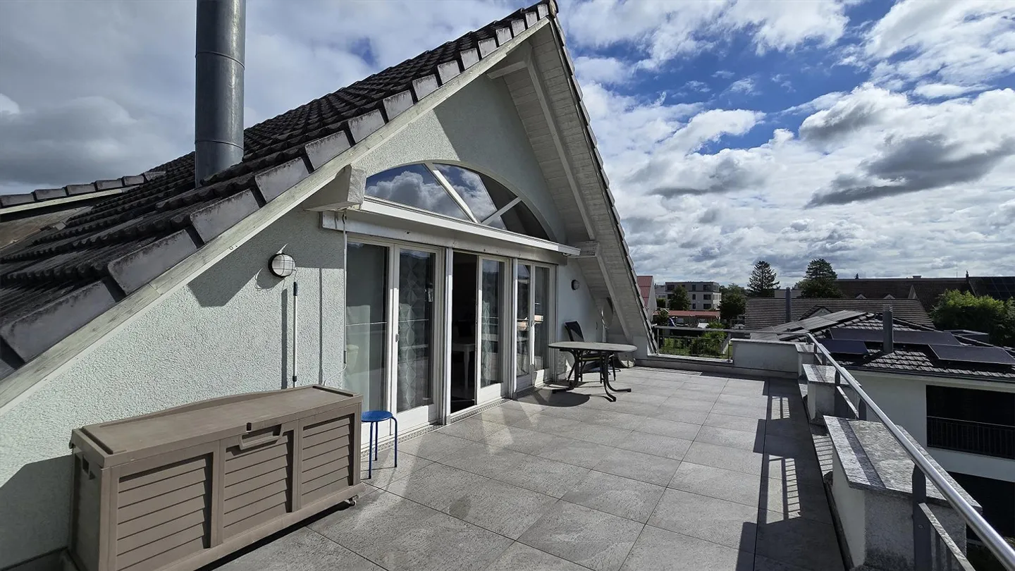 Duplex accogliente in mansarda in posizione centrale - Foto 6 di 17