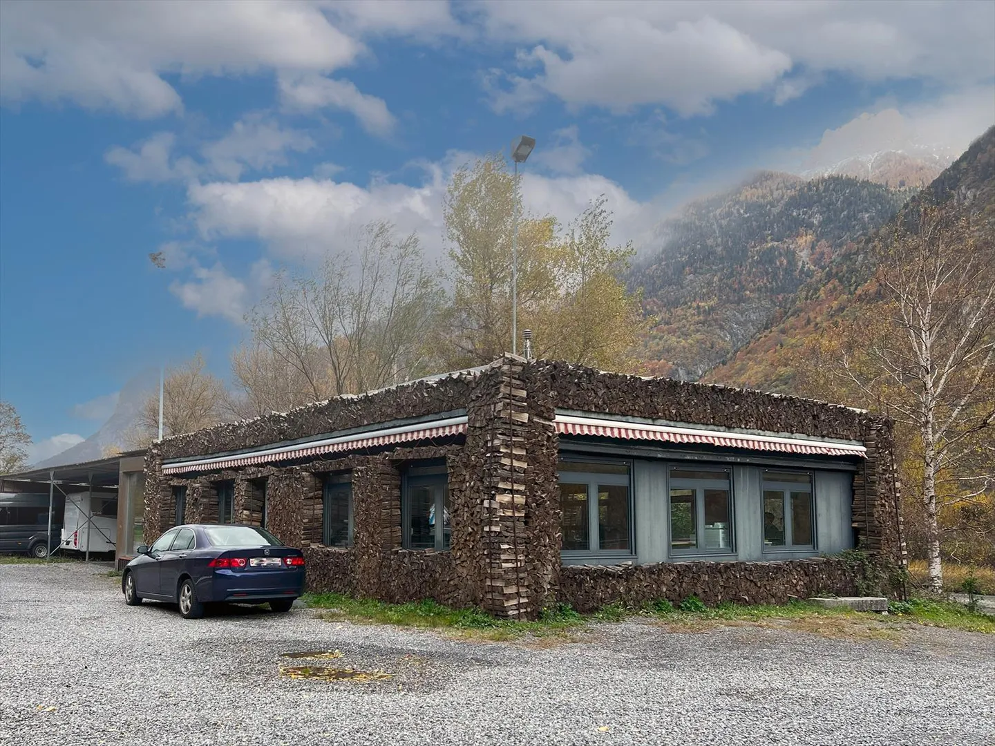 Office - Photo 2 of 12