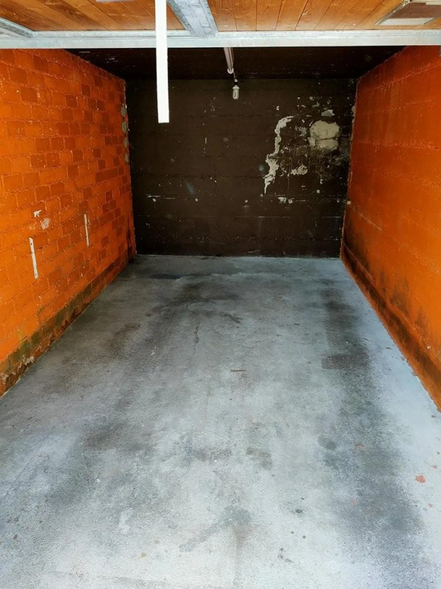 La tua box garage individuale in una zona tranquilla. - Foto 3 di 4