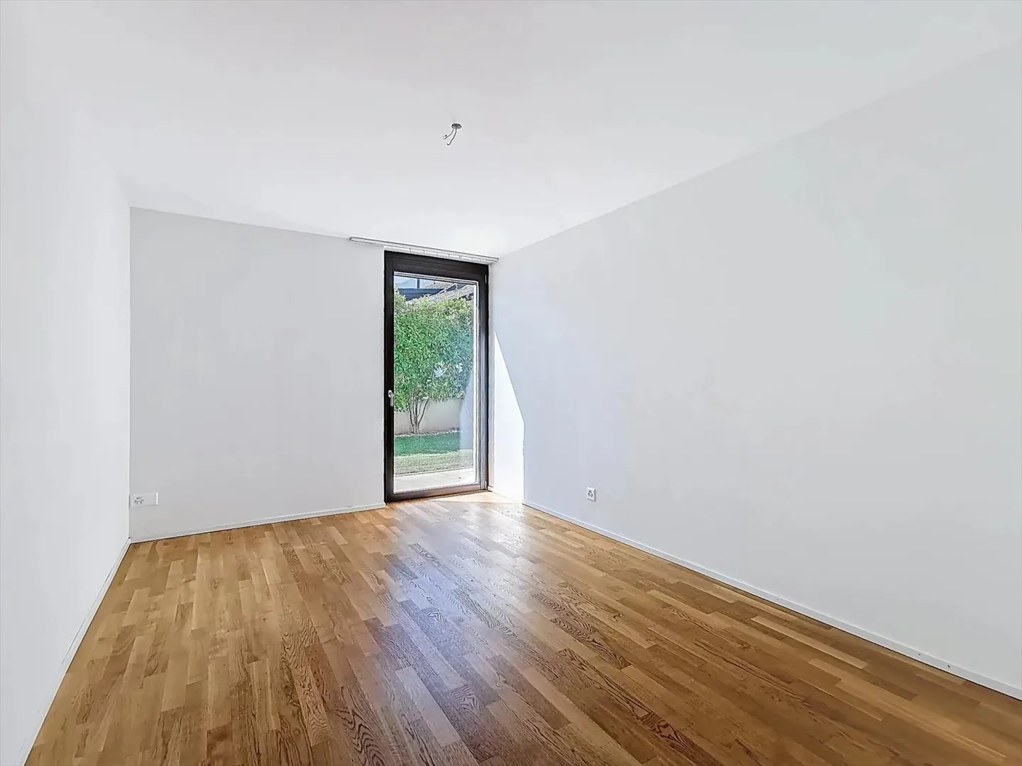 Wohnung mit 4.5 Zimmern in der Ruhe von Chessel - Foto 5 von 9