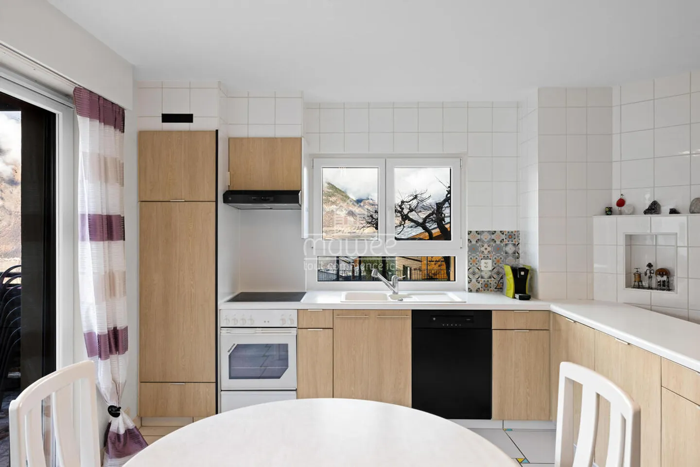 Charmantes Reihenhaus mit Atemberaubendem Blick - Foto 2 von 14