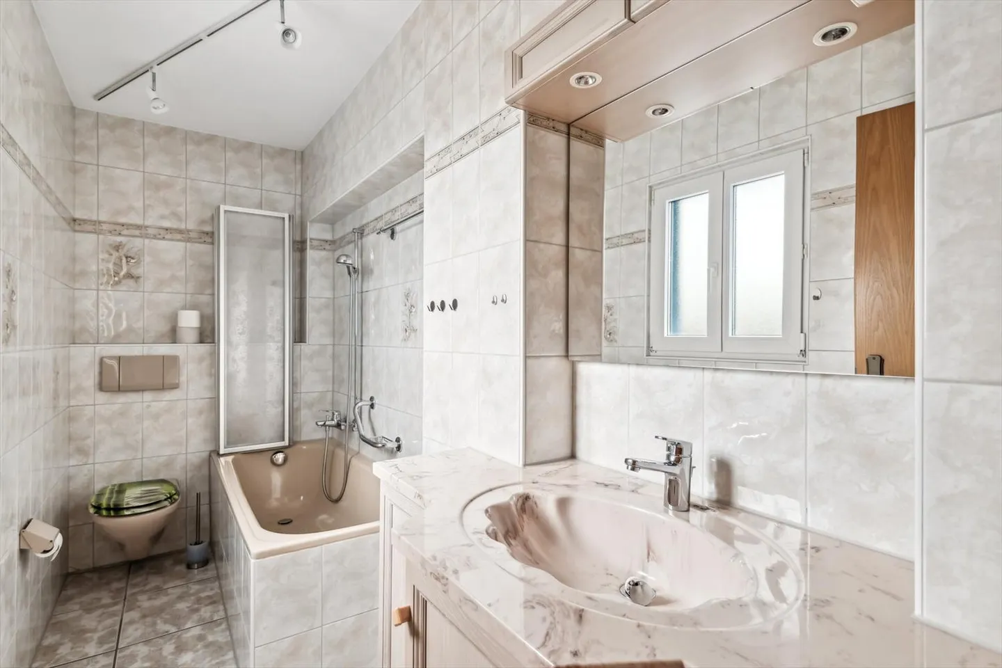 Immeuble résidentiel 14 pièces - Photo 8 sur 10