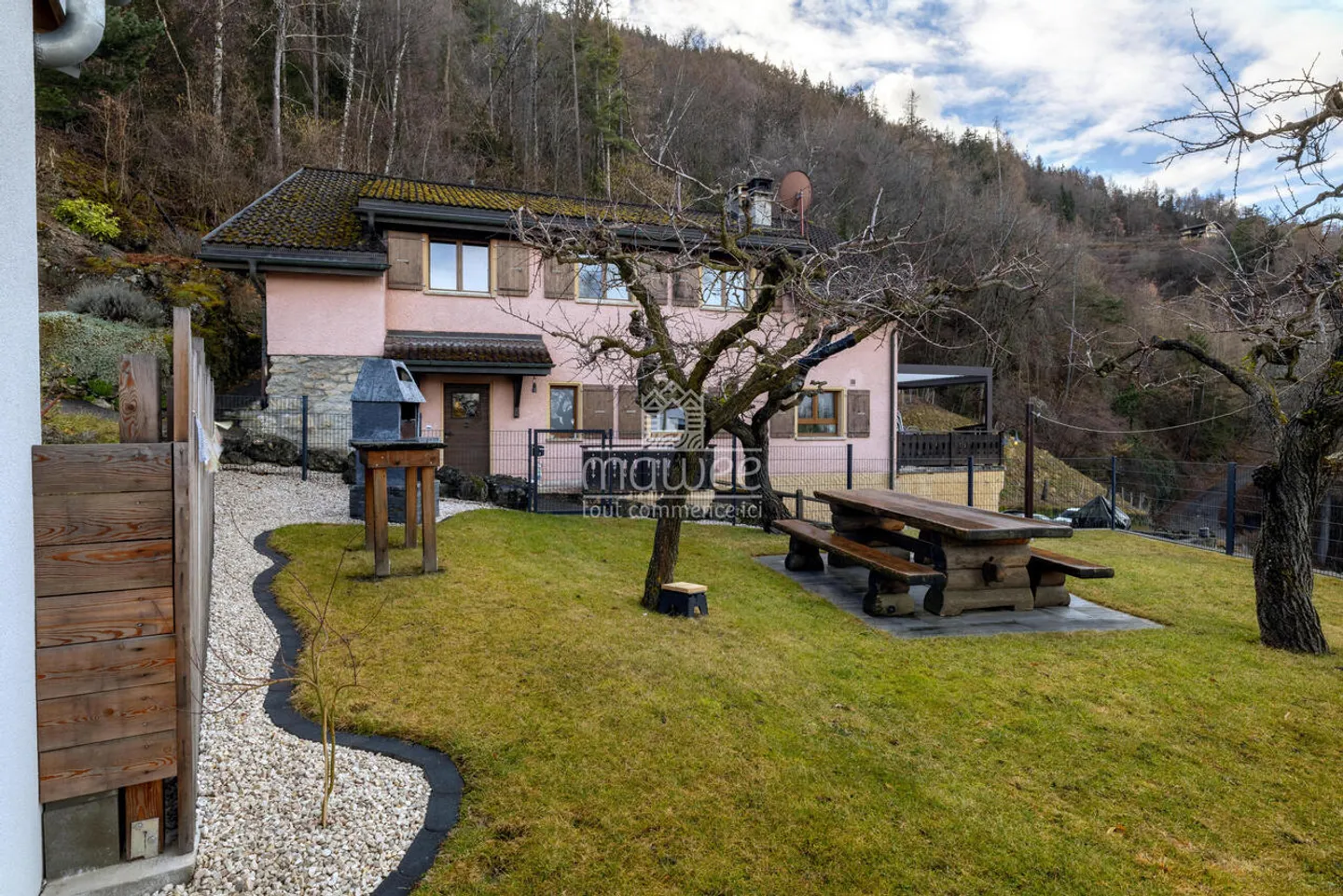 Charmantes Reihenhaus mit Atemberaubendem Blick - Foto 10 von 14