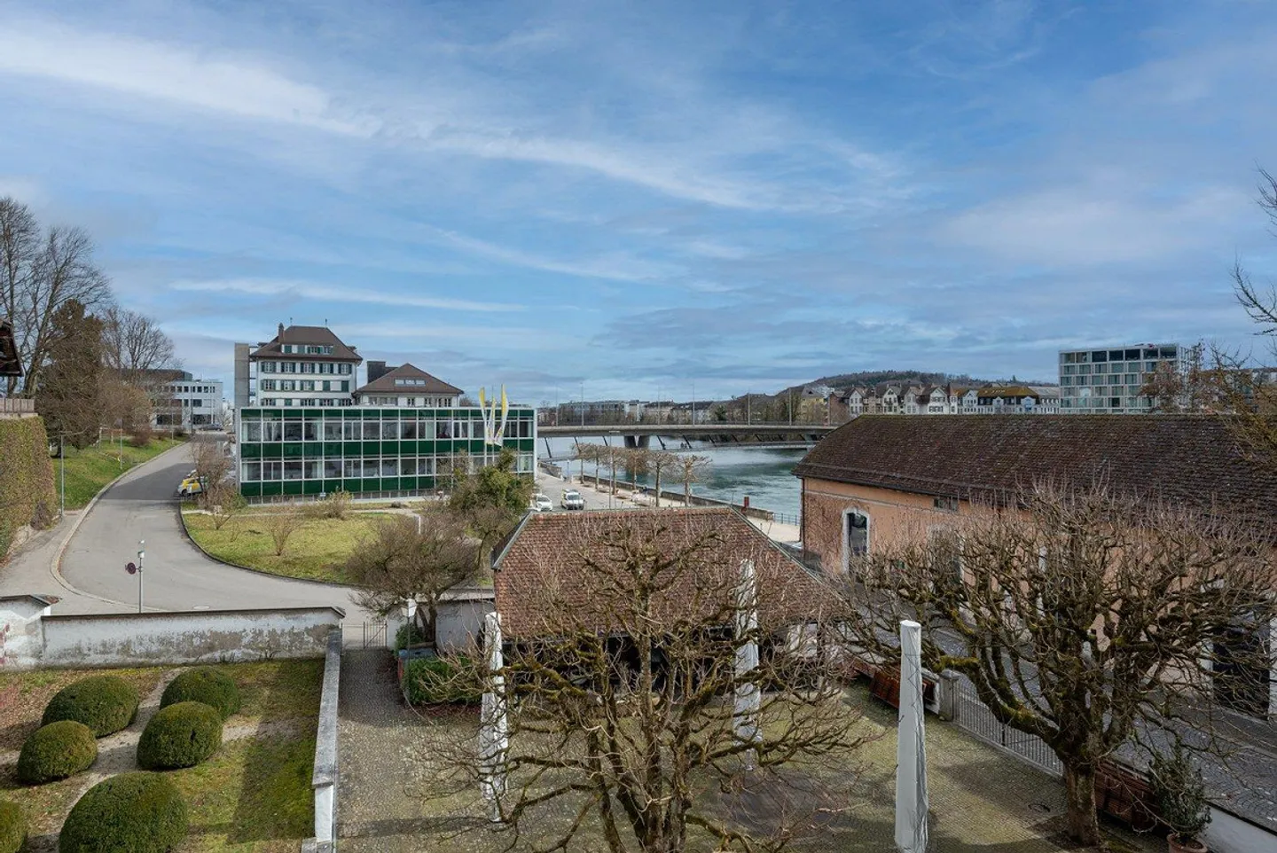 A dream home with a gallery in the heart of Solothurn - Photo 6 of 10