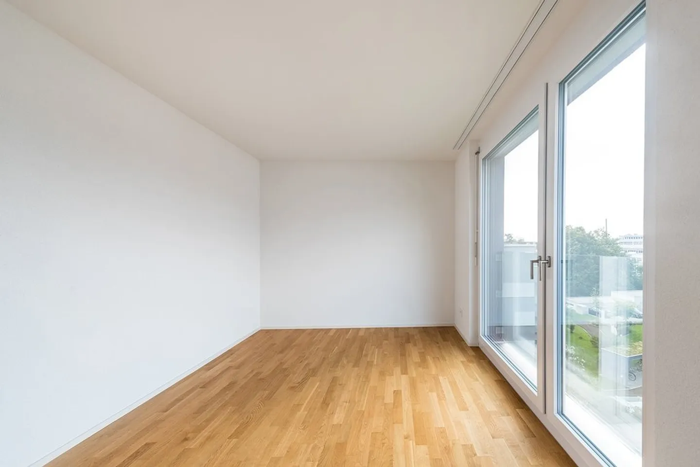 Apartment for rent - Photo 2 of 7