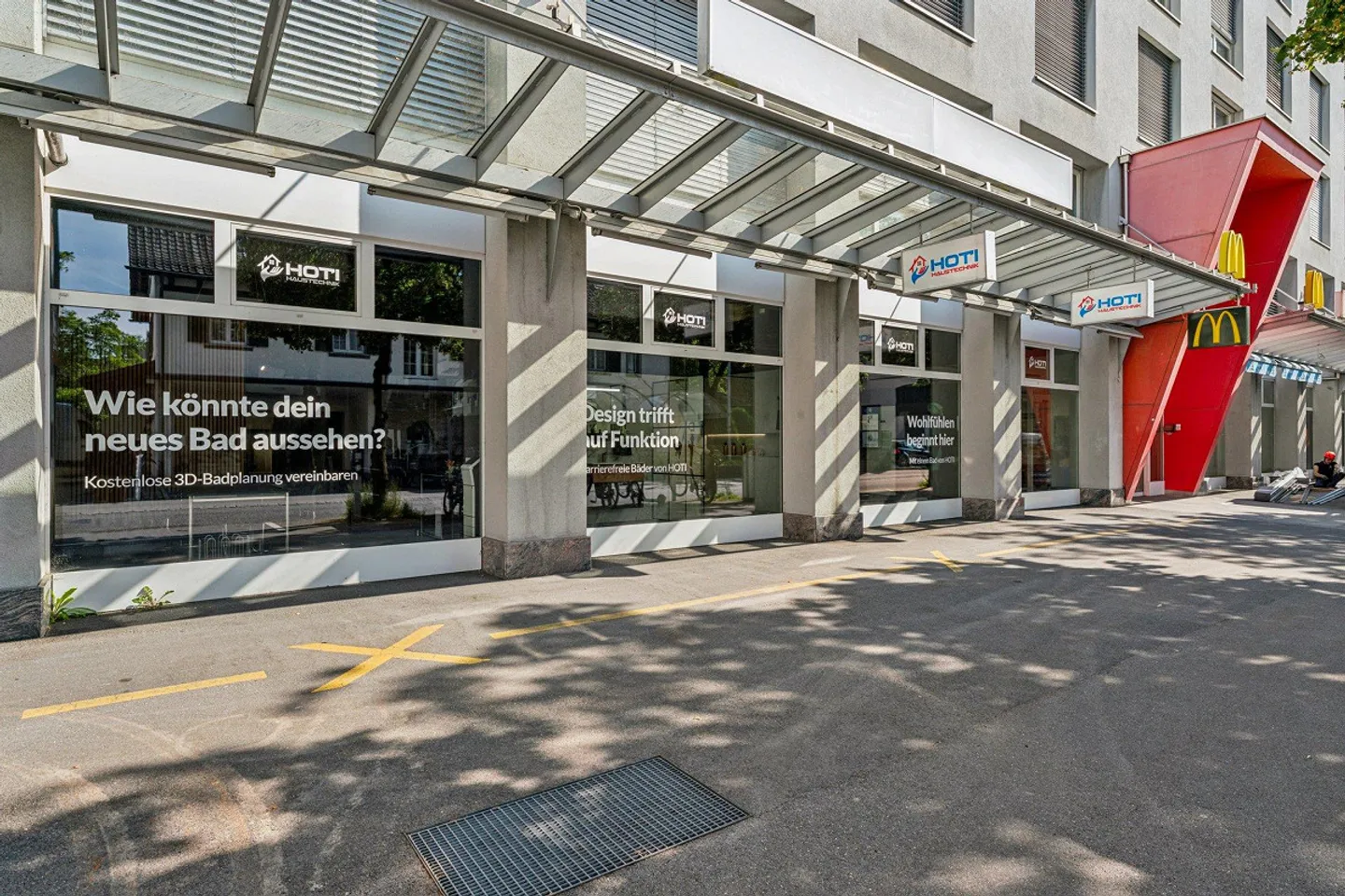 Negozio in affitto - Foto 2 di 12