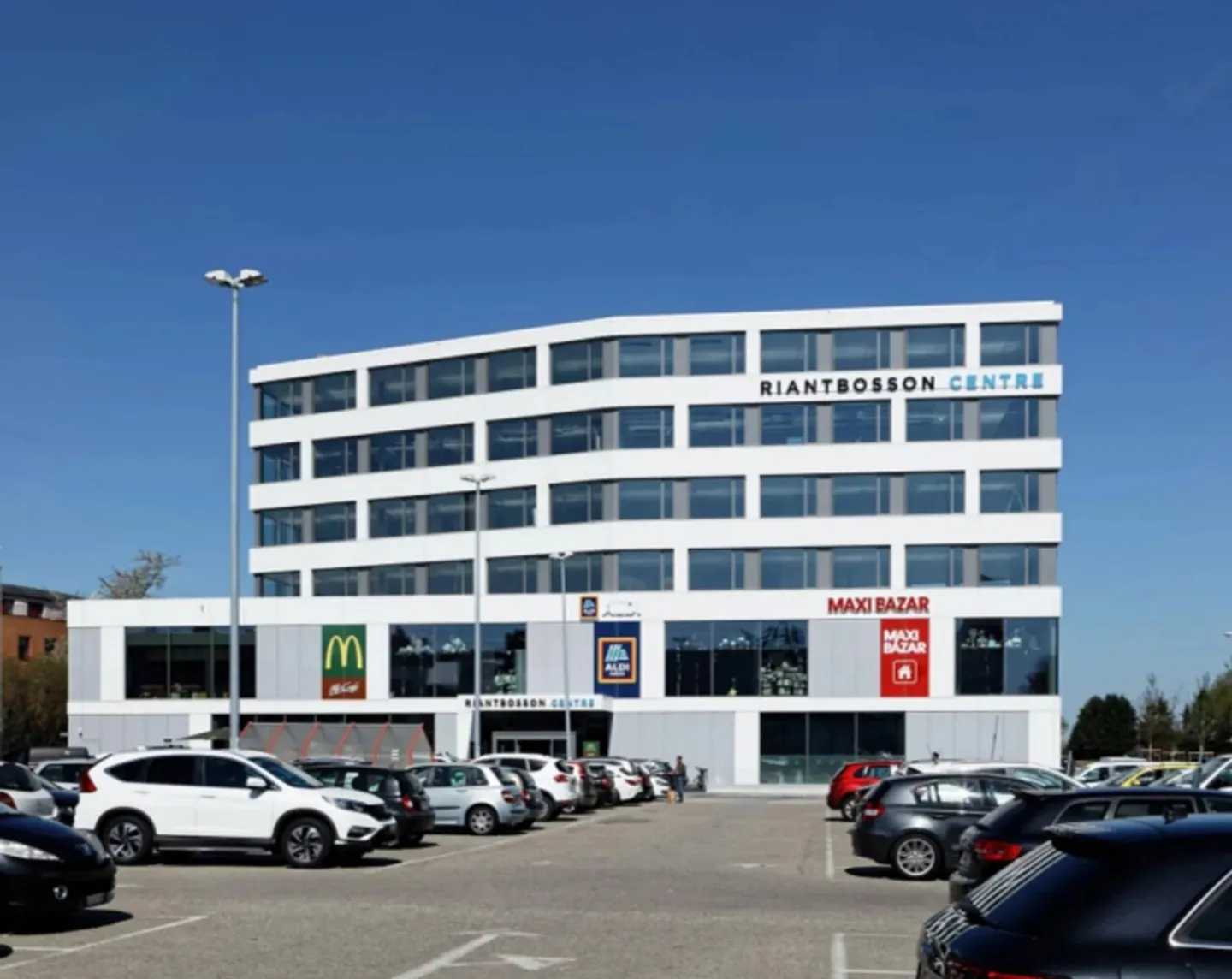 Verwaltungsflächen in einem Geschäftszentrum - Foto 1 von 6