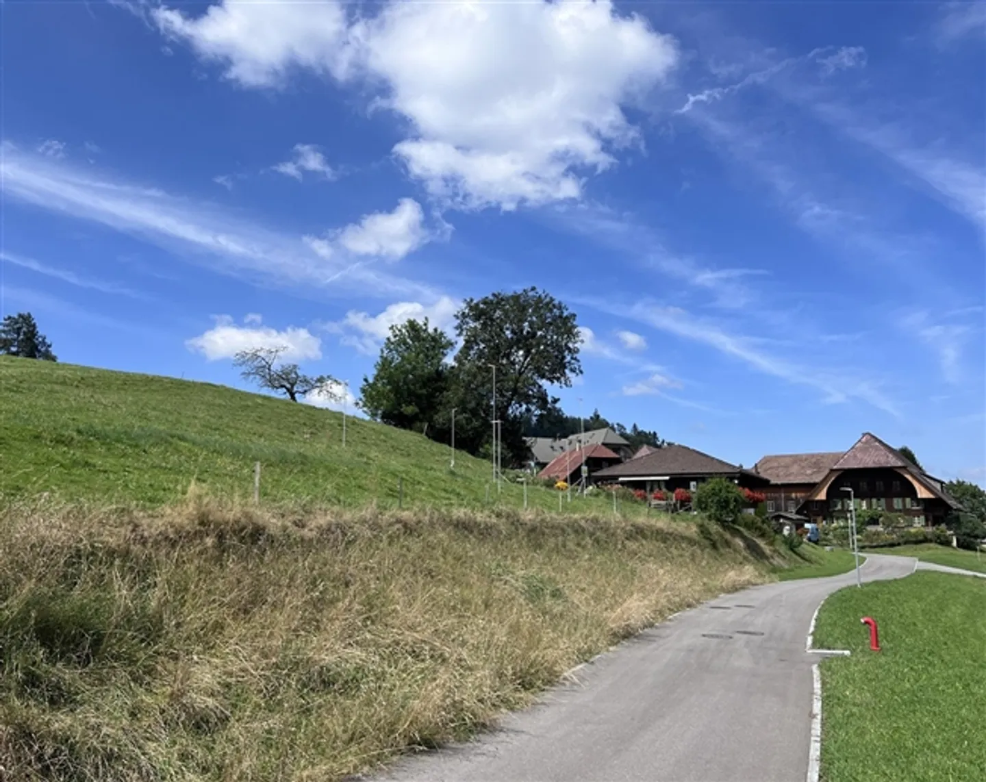 Land for sale in Huttwil, Switzerland - Photo 2 of 2