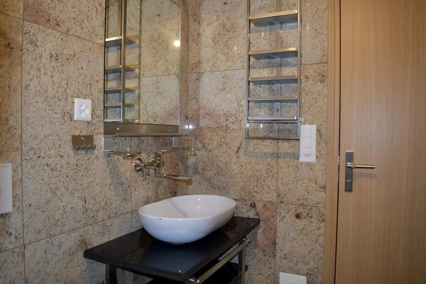 Appartement moderne de 3.5 pièces avec coin salon - Photo 6 sur 9