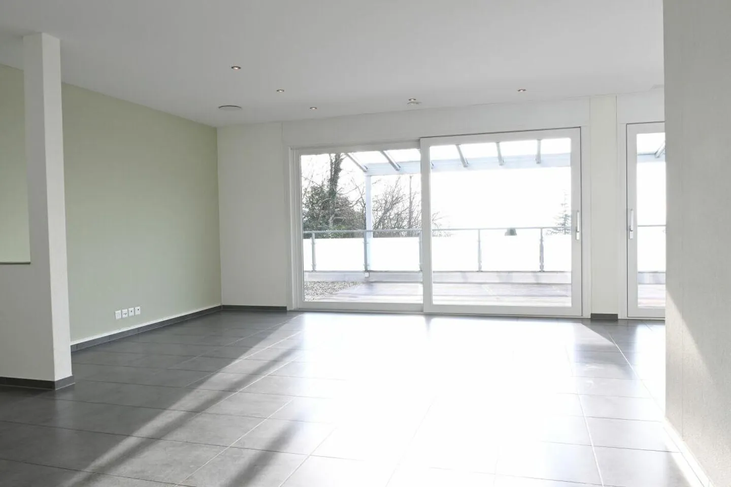 Exklusive Terrassenwohnung in Zuzwil - Foto 1 von 6