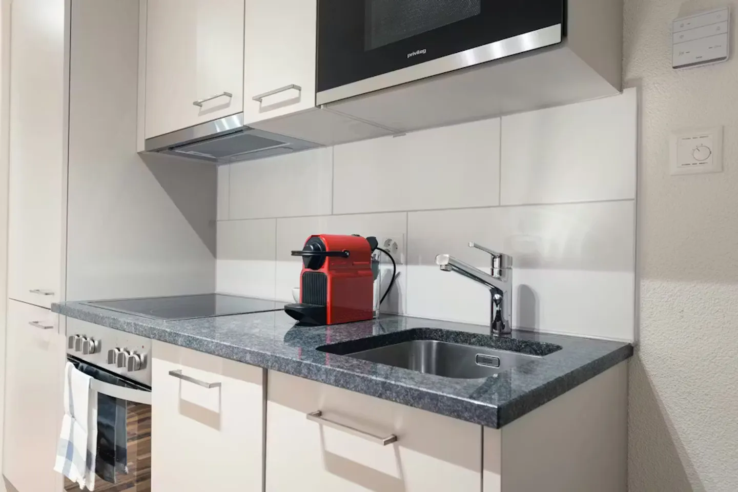 Apartment for rent - Photo 3 of 10