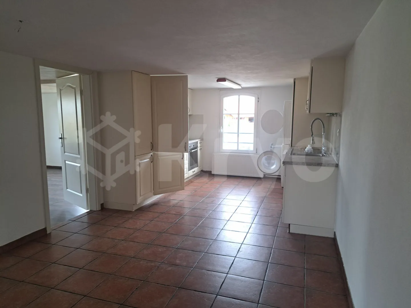 Appartement spacieux 4.5 pièces - Photo 3 sur 6