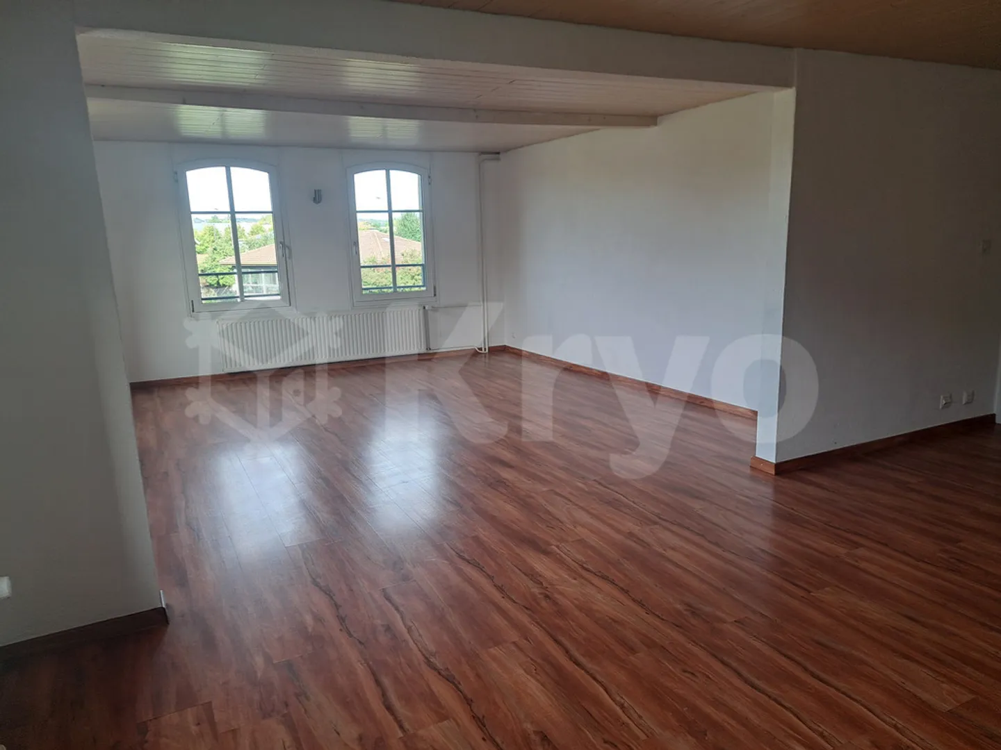 Appartement spacieux 4.5 pièces - Photo 4 sur 6