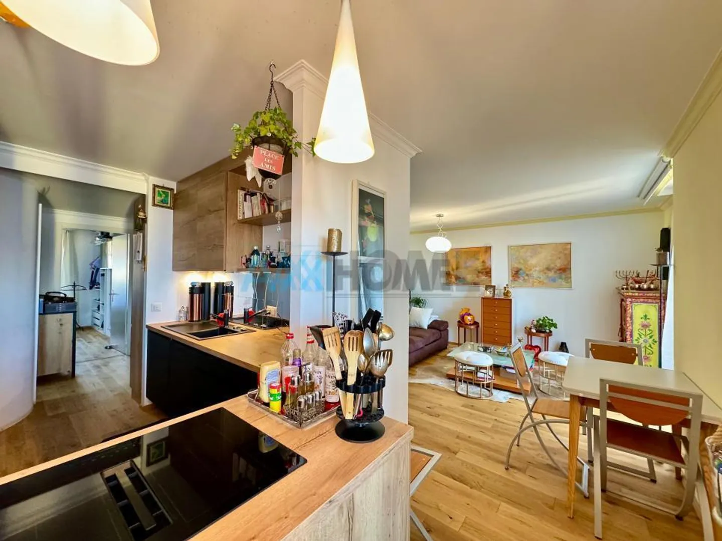 EXCLUSIVELY, just steps from the lake with exceptional views - Photo 8 of 14