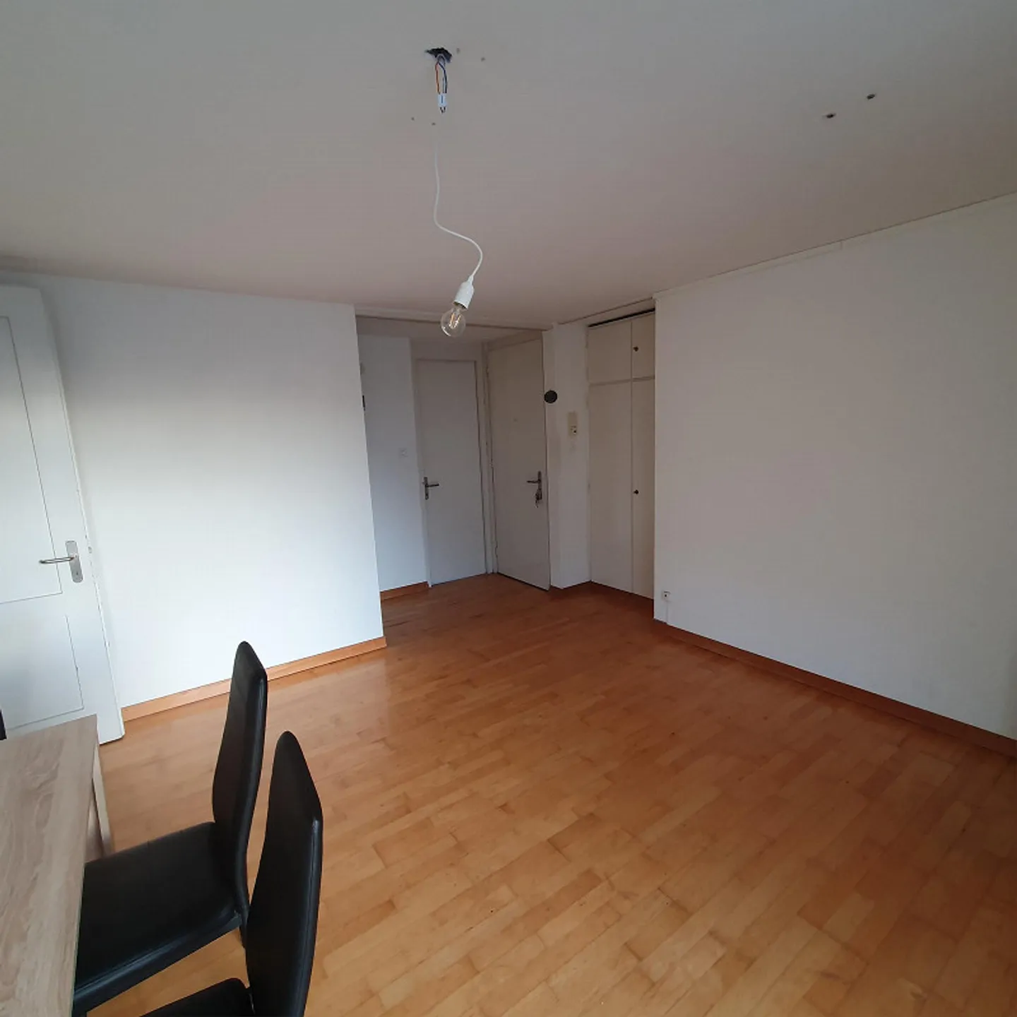 Helle 3 Zimmer Wohnung mit Balkon in Chur zu vermieten - Foto 2 von 9