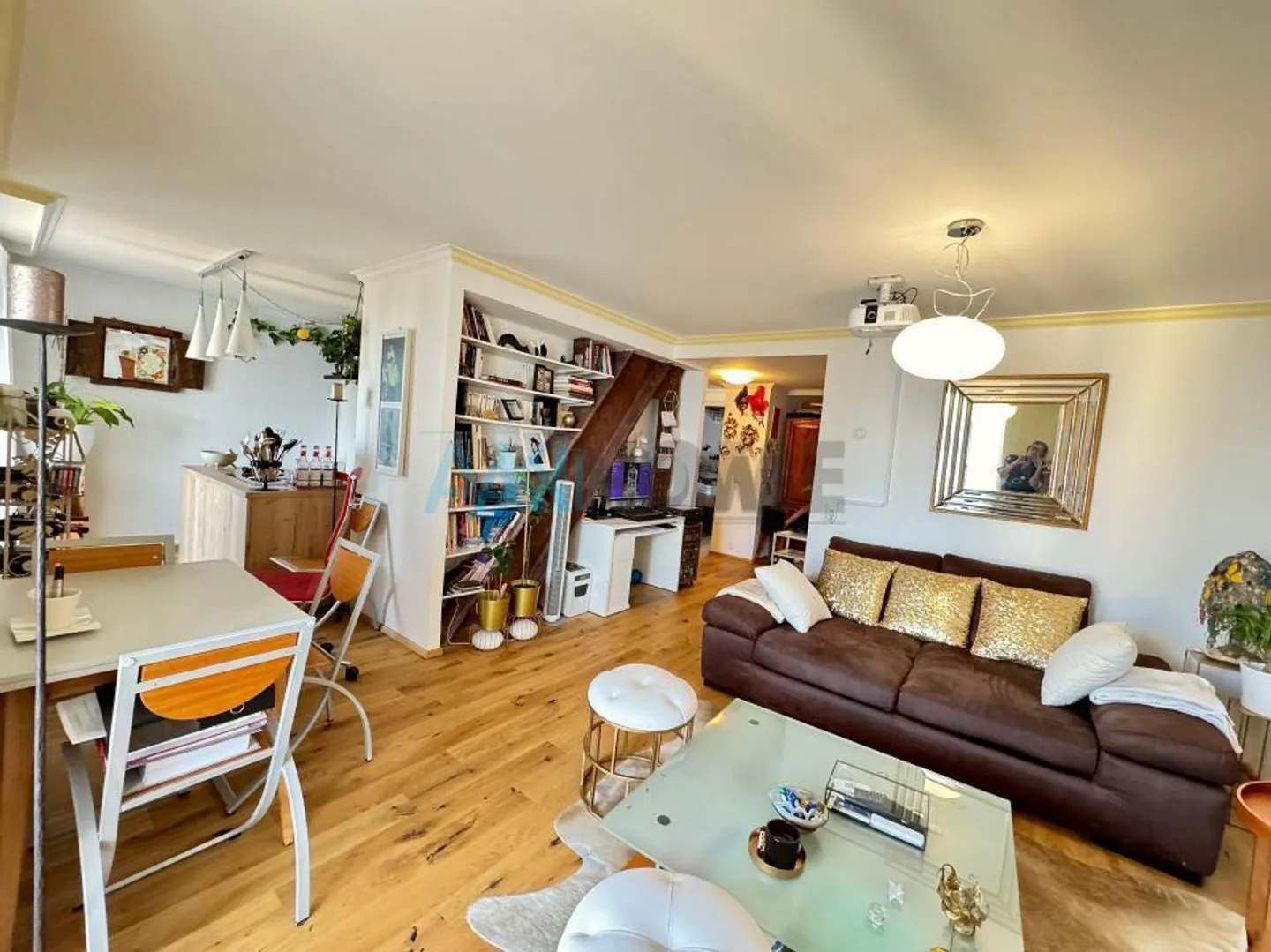 EXCLUSIVELY, just steps from the lake with exceptional views - Photo 5 of 14
