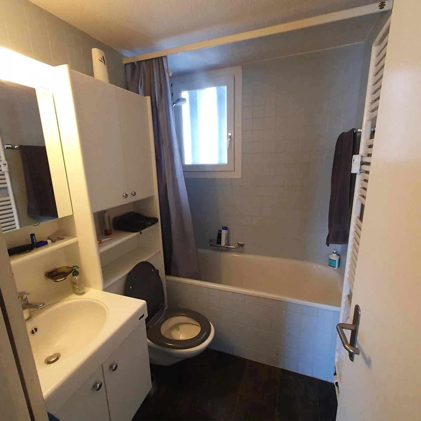 Helle 3 Zimmer Wohnung mit Balkon in Chur zu vermieten - Foto 9 von 9