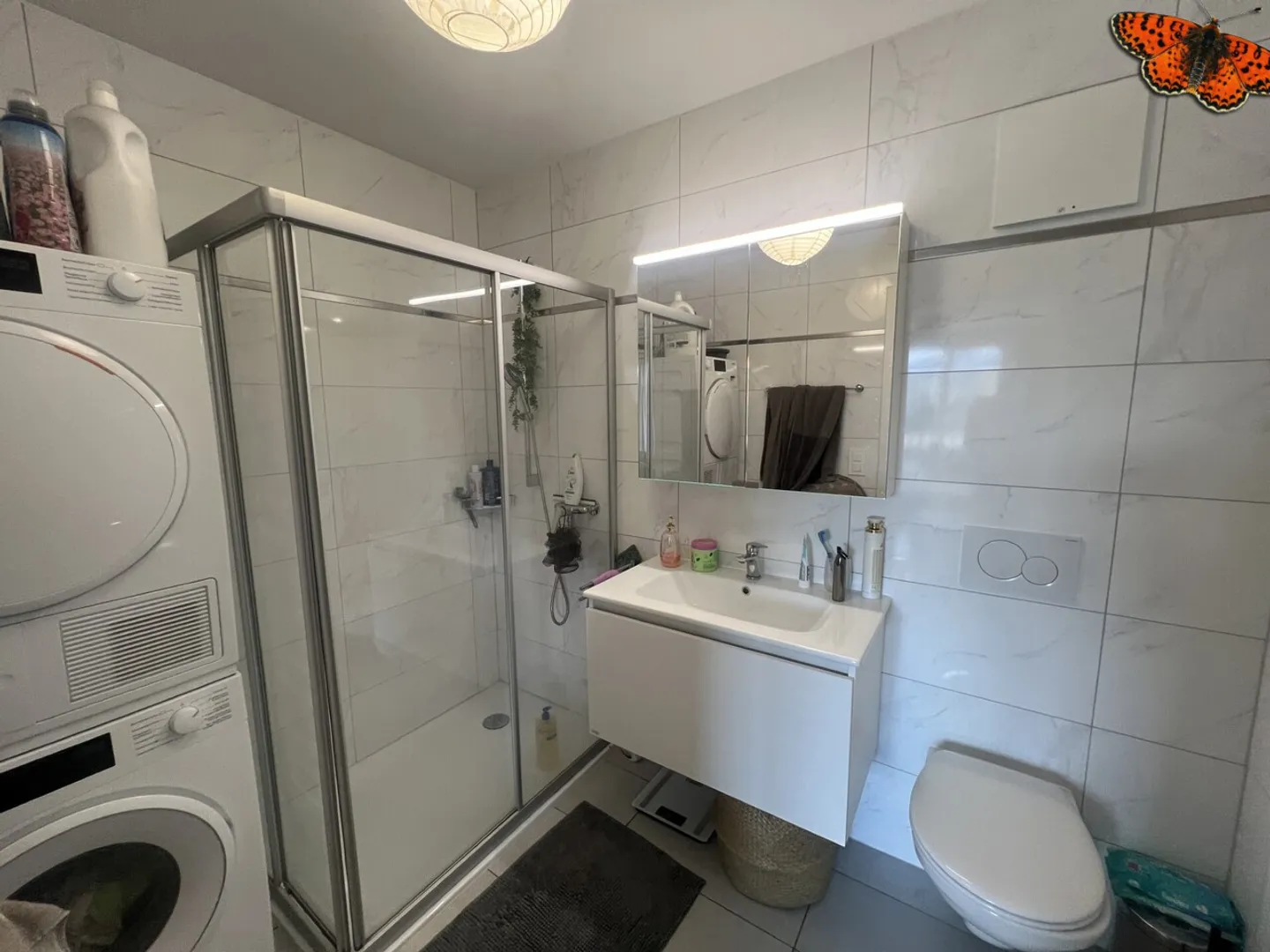 ANGENEHMES 2-ZIMMER-APARTMENT IM ZENTRUM VON BULLE - Foto 3 von 9